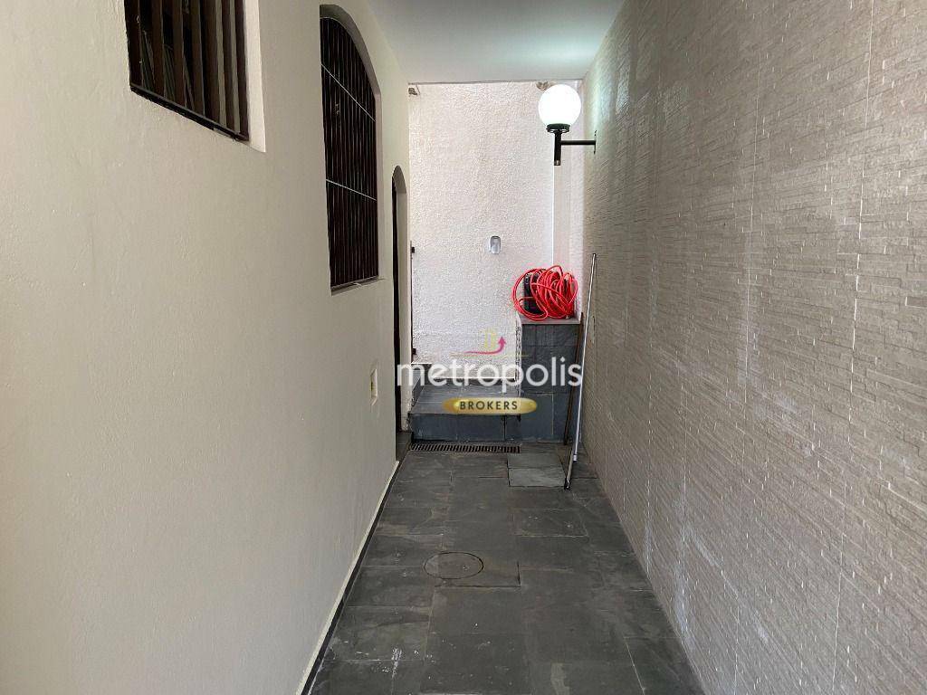 Sobrado à venda com 3 quartos, 300m² - Foto 17