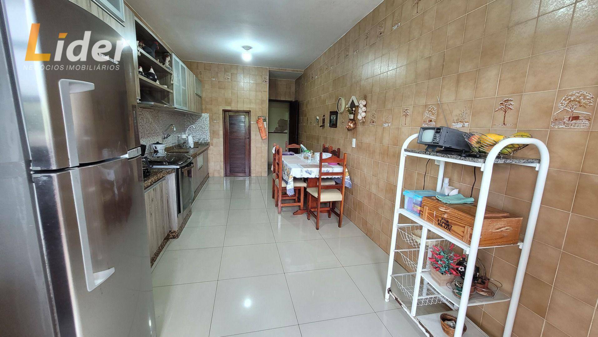 Casa à venda com 3 quartos, 281m² - Foto 23