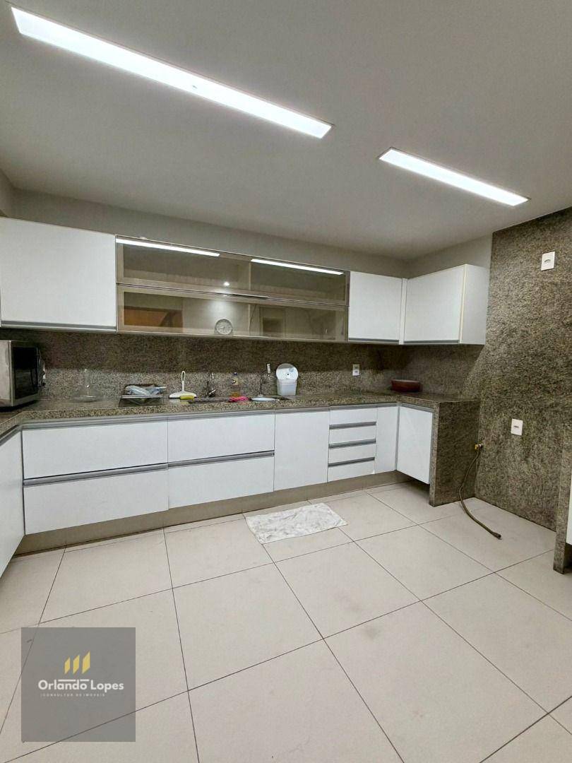 Apartamento, 3 quartos, 191 m² - Foto 4