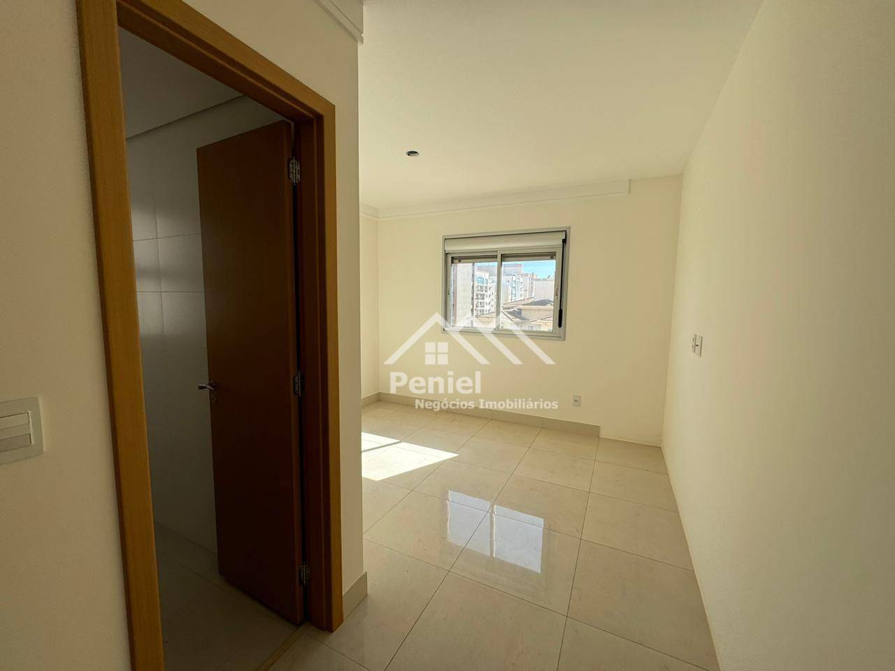 Apartamento à venda com 3 quartos, 200m² - Foto 19