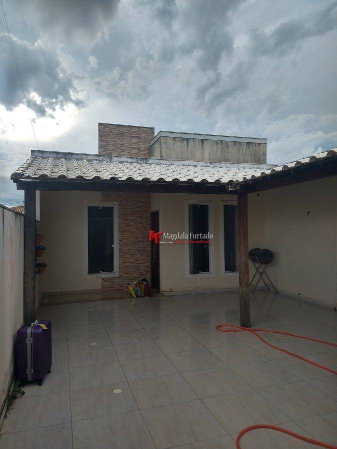 Casa à venda com 2 quartos, 66m² - Foto 1