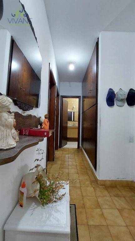 Casa para alugar com 5 quartos, 420m² - Foto 5