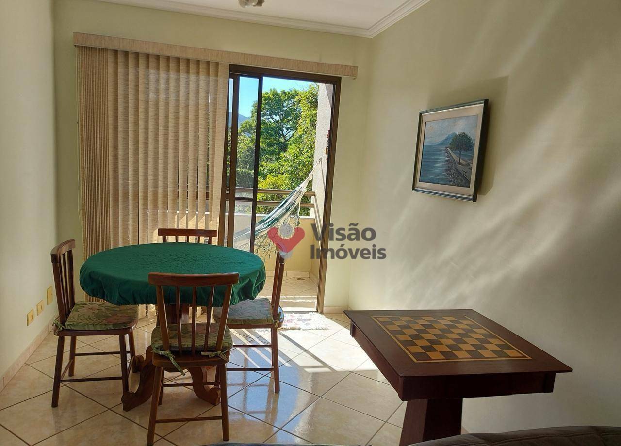 Apartamento à venda com 3 quartos, 185m² - Foto 7