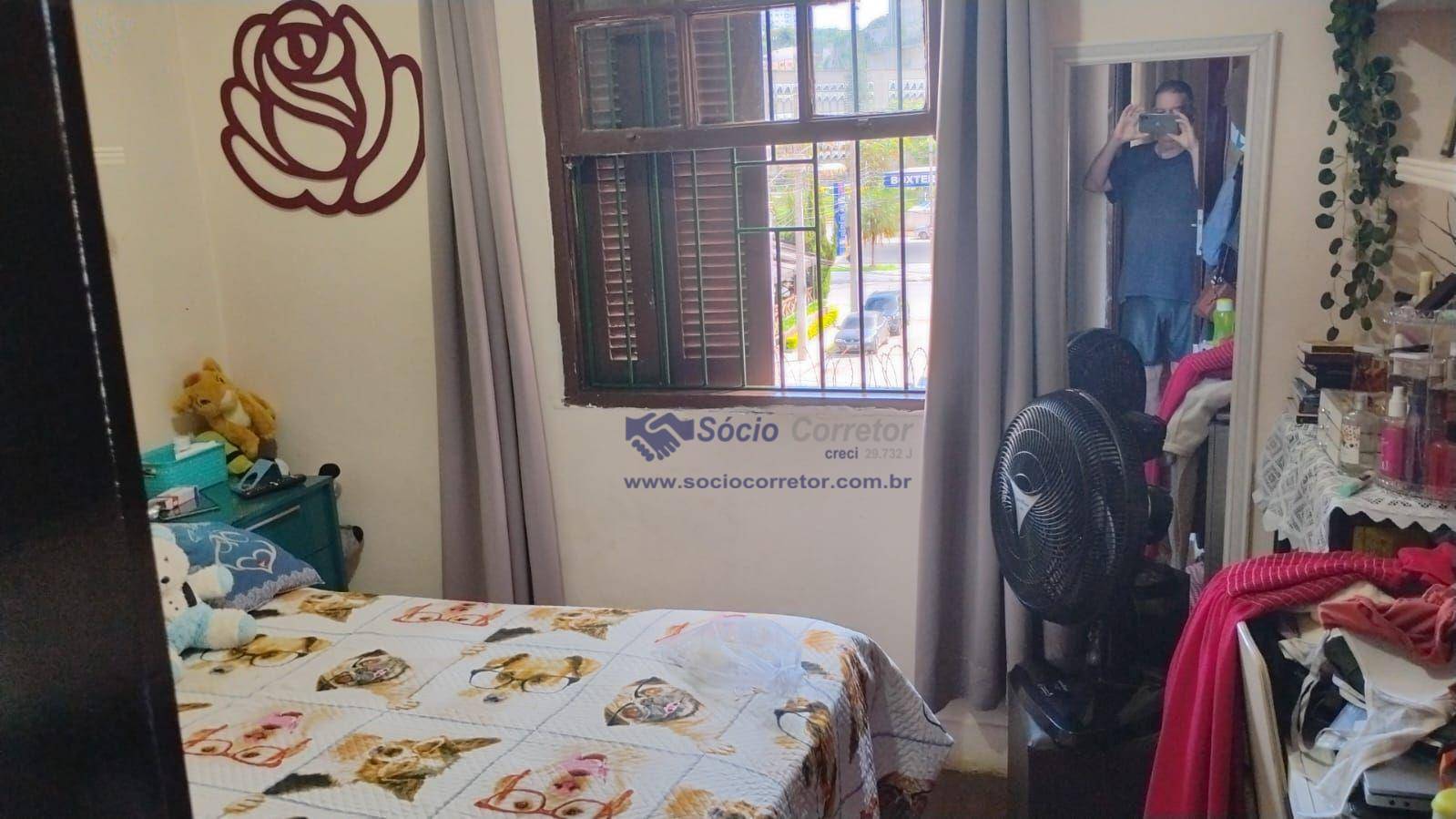 Casa à venda com 3 quartos, 105m² - Foto 11