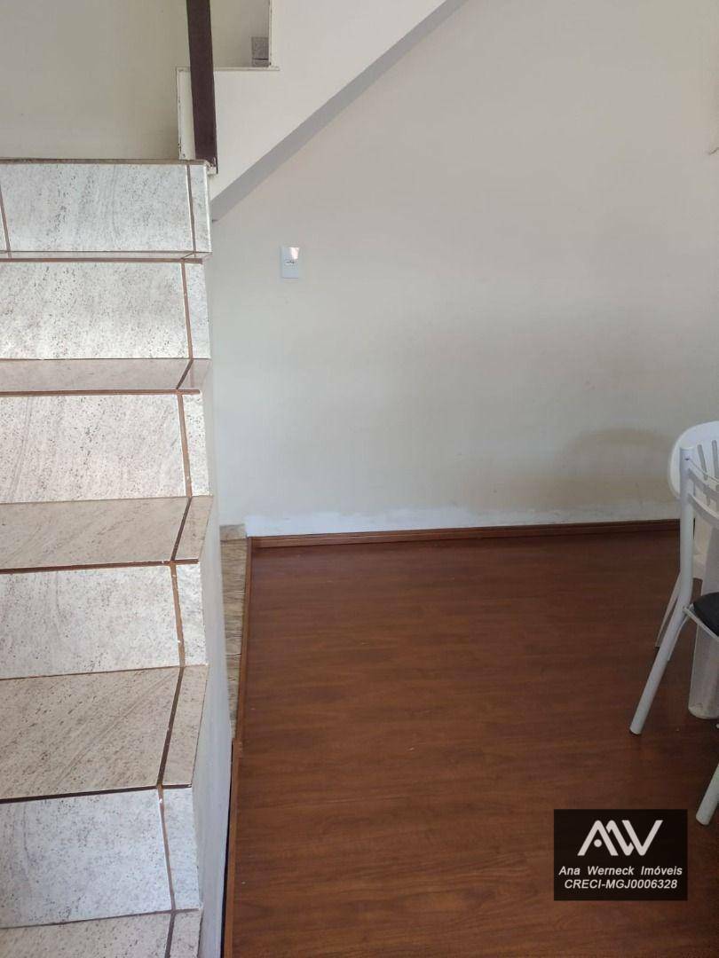 Casa à venda com 6 quartos, 360m² - Foto 22