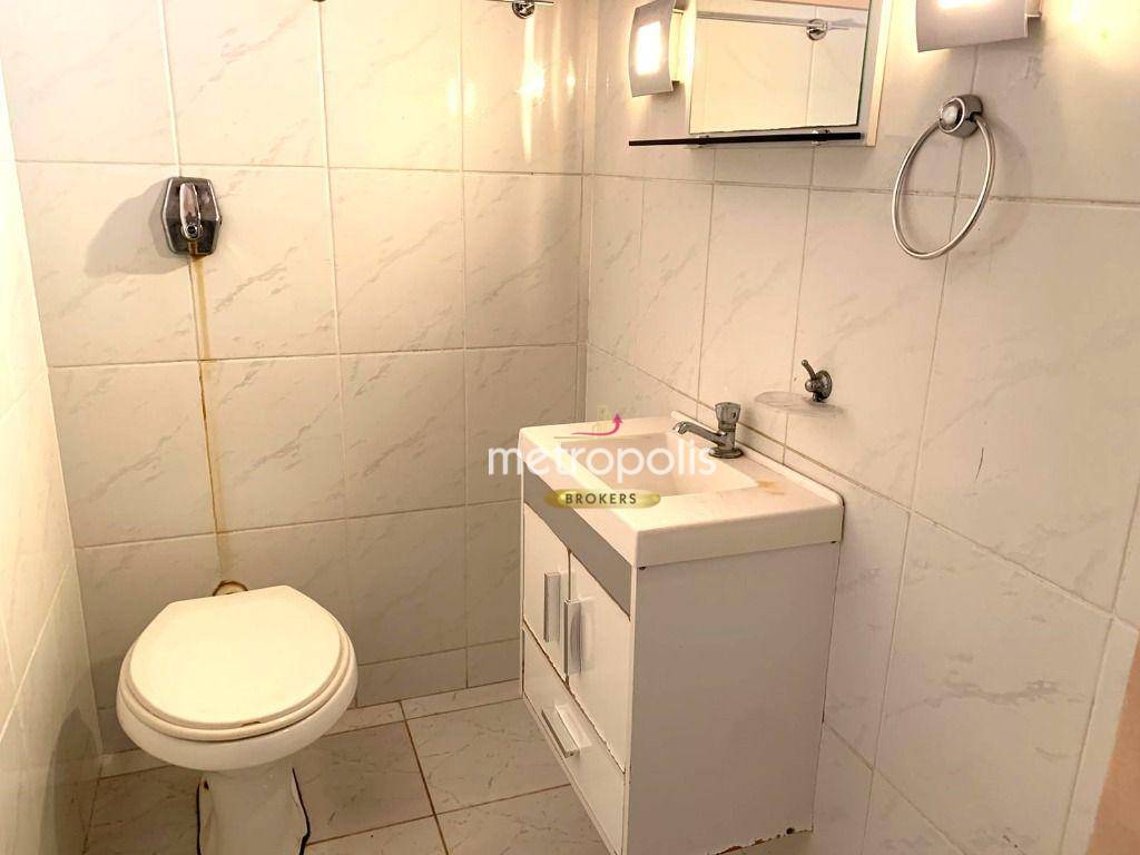 Casa para alugar com 2 quartos, 70m² - Foto 13