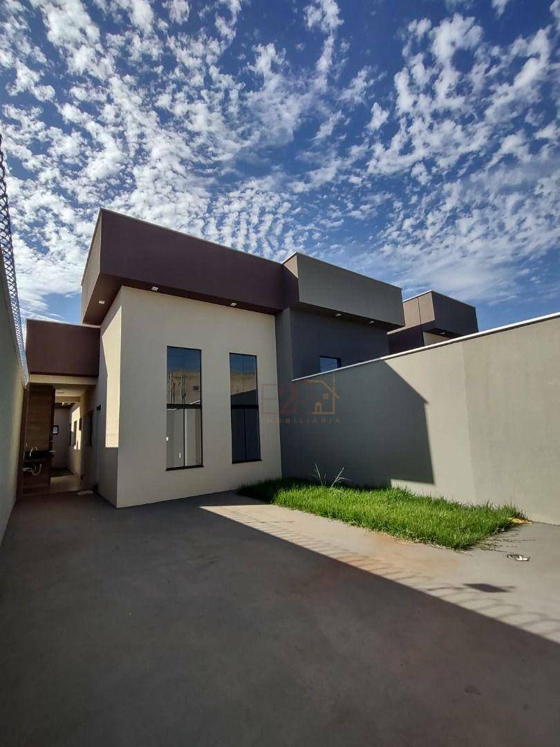 Casa à venda com 3 quartos, 78m² - Foto 1