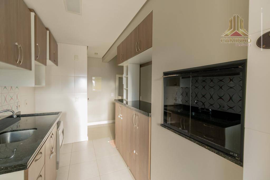 Apartamento à venda com 2 quartos, 68m² - Foto 4