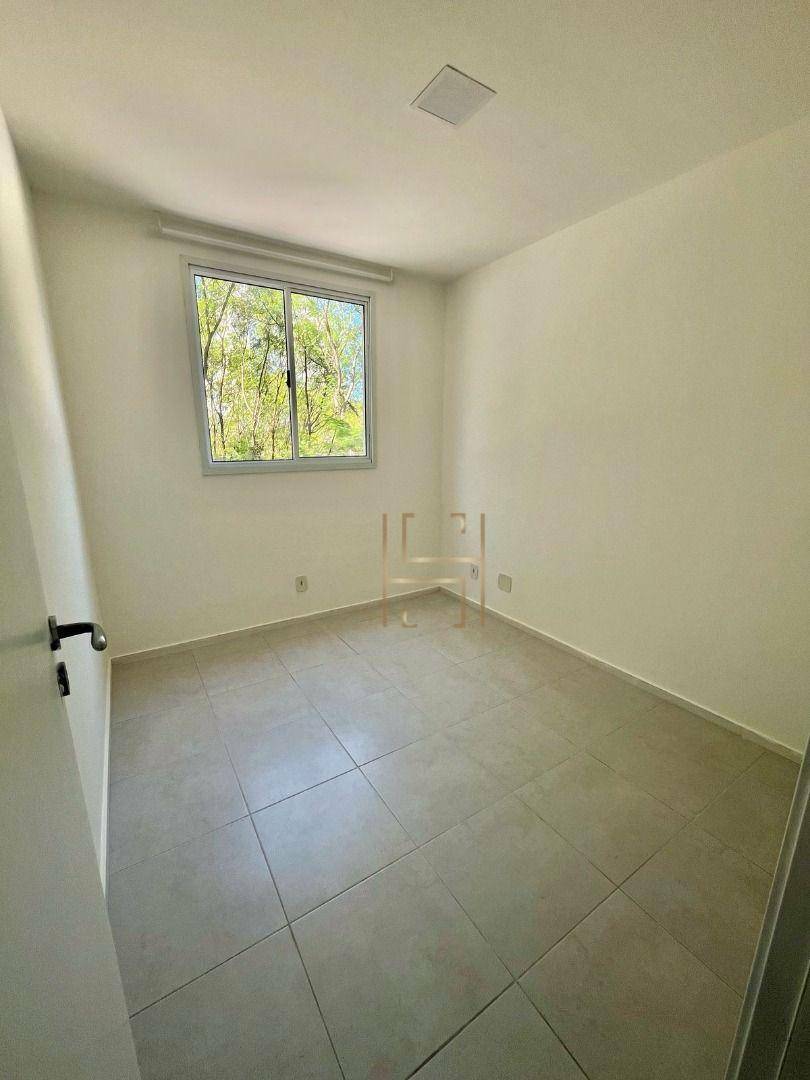 Apartamento à venda com 3 quartos, 68m² - Foto 2