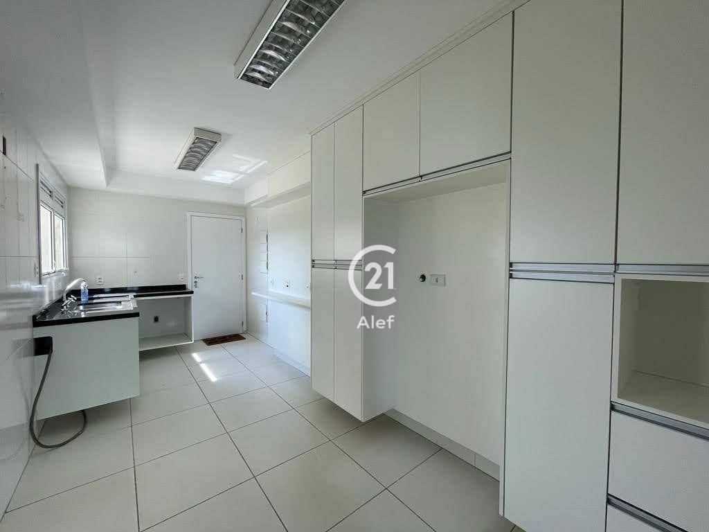 Apartamento à venda com 3 quartos, 241m² - Foto 24