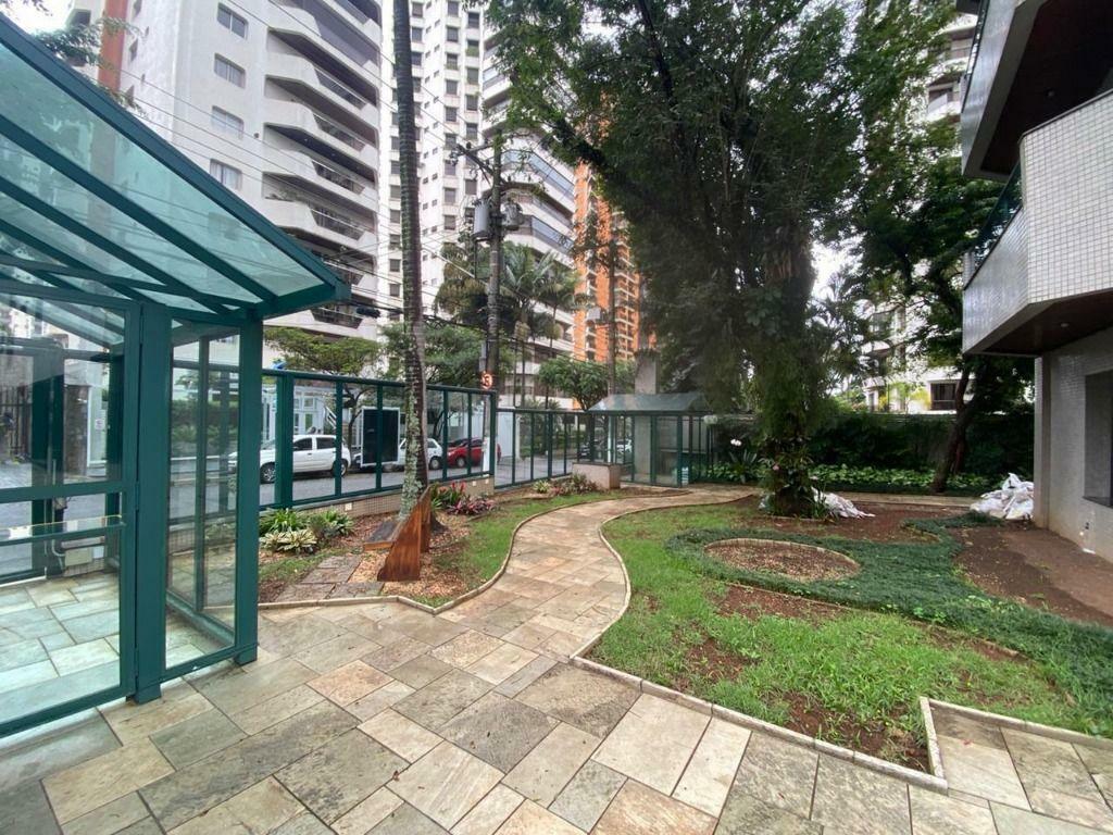 Apartamento à venda com 3 quartos, 157m² - Foto 3