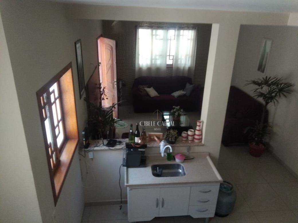 Casa à venda com 3 quartos, 210m² - Foto 12