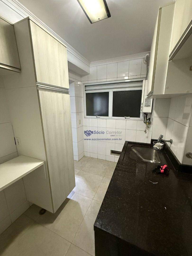 Apartamento para alugar com 3 quartos, 109m² - Foto 6