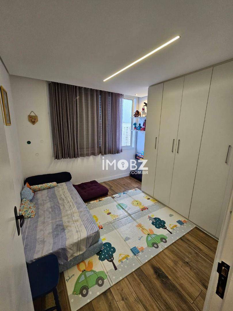 Apartamento à venda com 3 quartos, 90m² - Foto 11