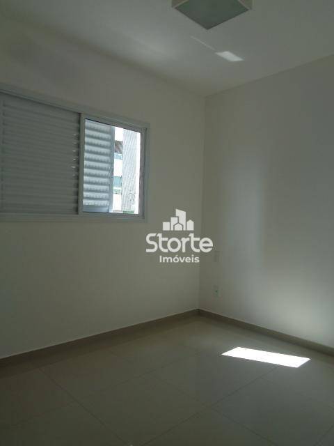 Apartamento à venda com 2 quartos, 66m² - Foto 12