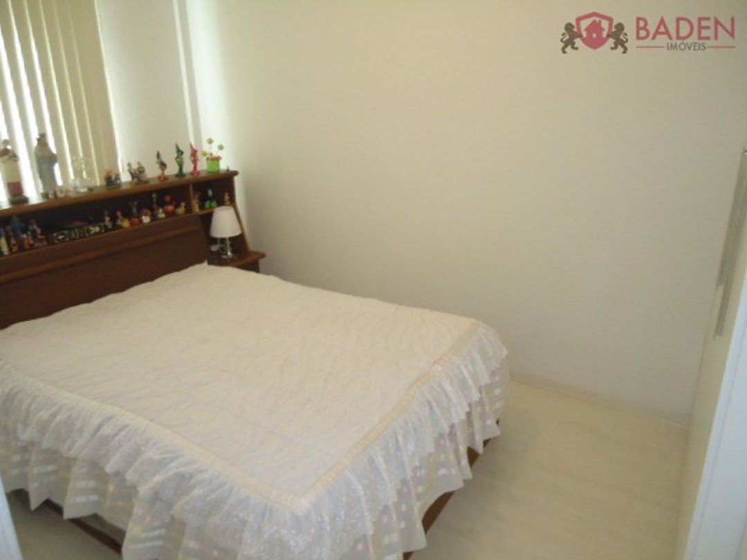 Apartamento à venda com 1 quarto, 45m² - Foto 15