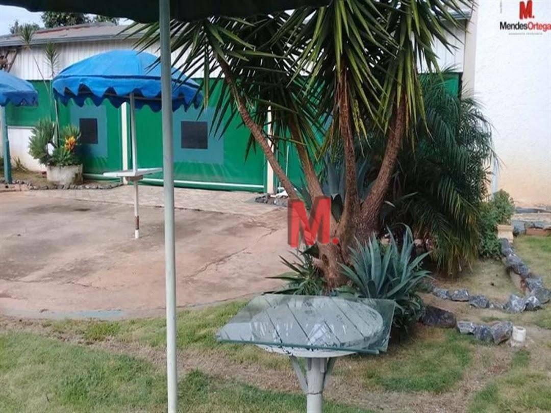 Chácara à venda com 3 quartos, 300m² - Foto 15