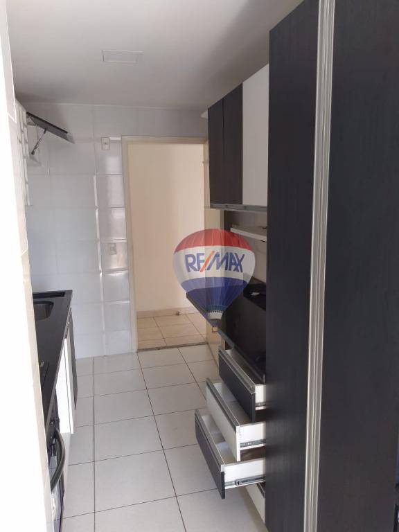 Apartamento à venda com 3 quartos, 81m² - Foto 36