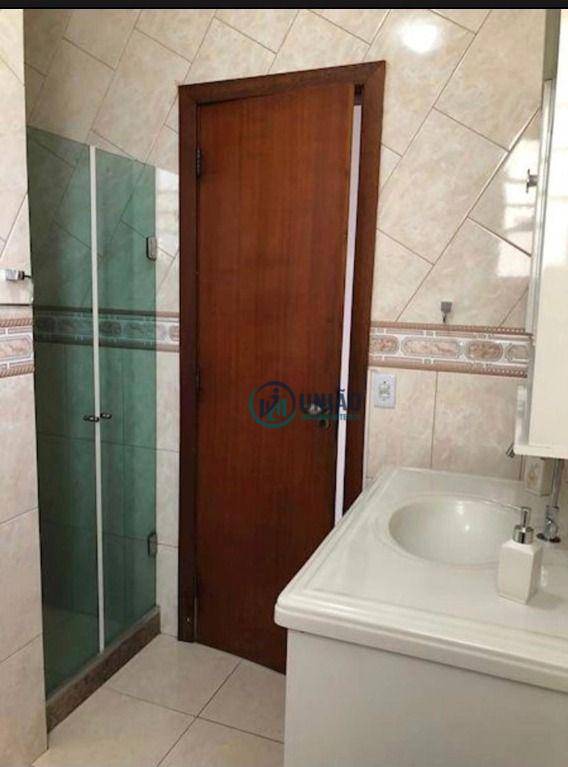 Apartamento à venda com 2 quartos, 70m² - Foto 19