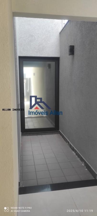Casa à venda com 3 quartos, 200m² - Foto 5