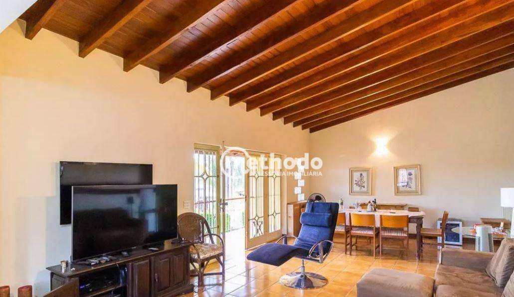 Casa à venda com 5 quartos, 361m² - Foto 1