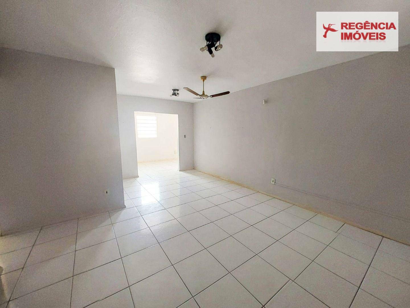 Casa à venda com 3 quartos, 152m² - Foto 9