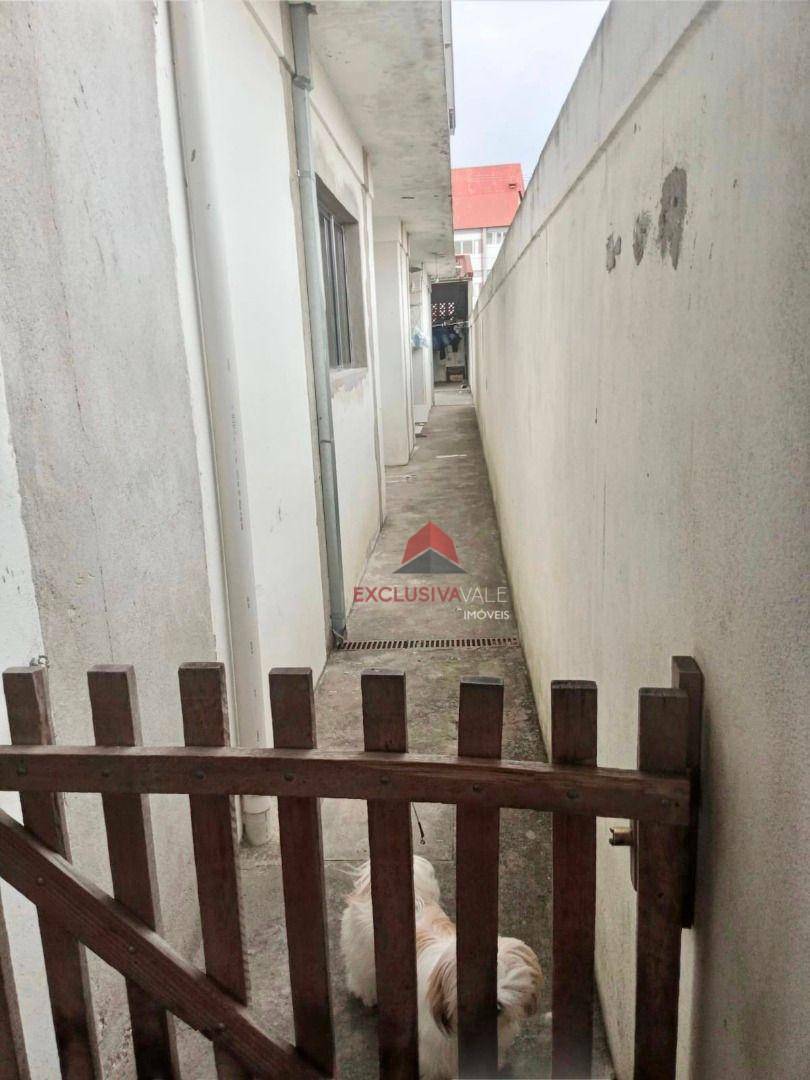 Casa à venda com 4 quartos, 208m² - Foto 21