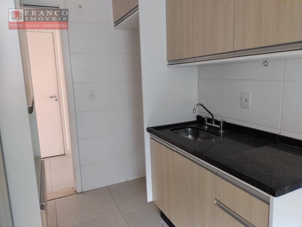 Apartamento à venda com 3 quartos, 92m² - Foto 14