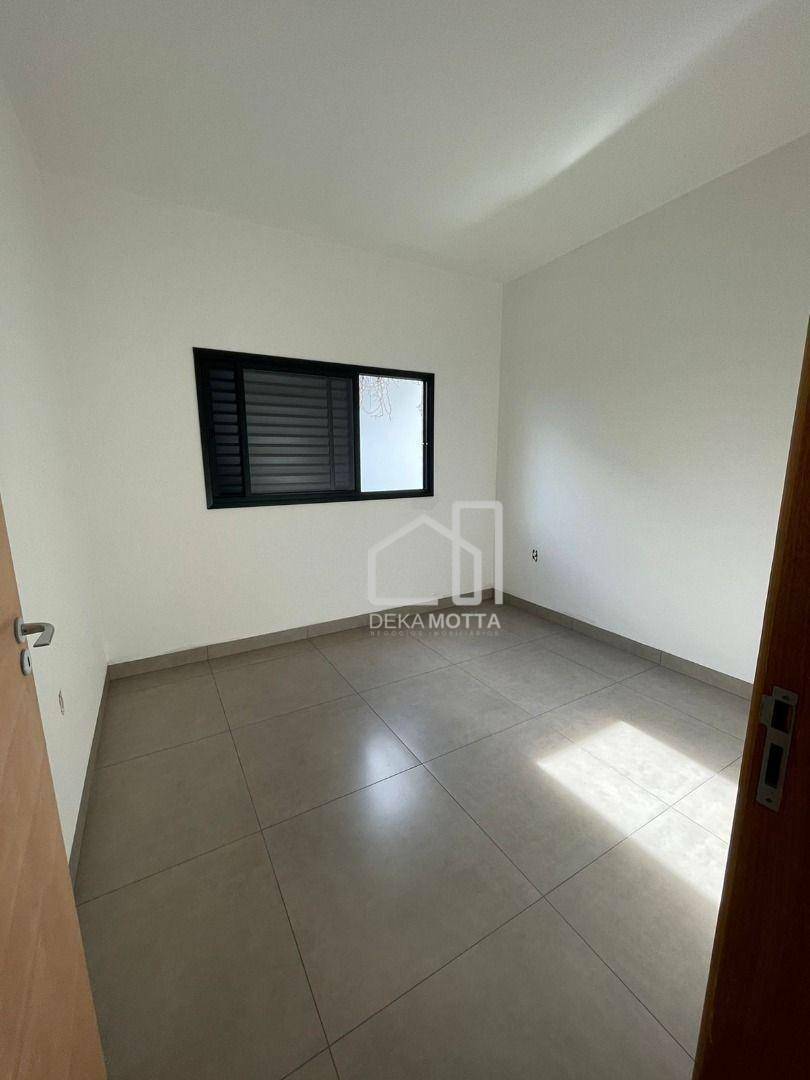 Casa à venda com 3 quartos, 95m² - Foto 2