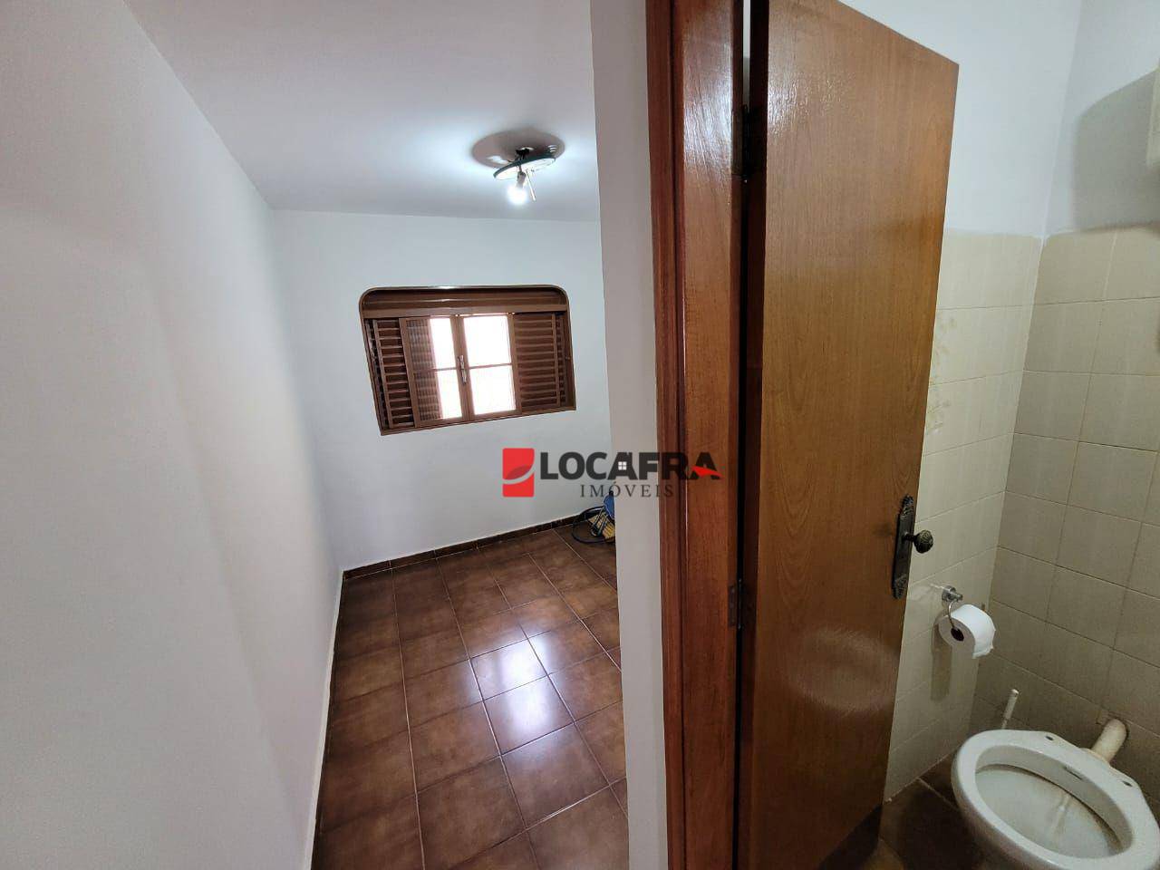 Sobrado à venda e aluguel com 4 quartos, 316m² - Foto 17