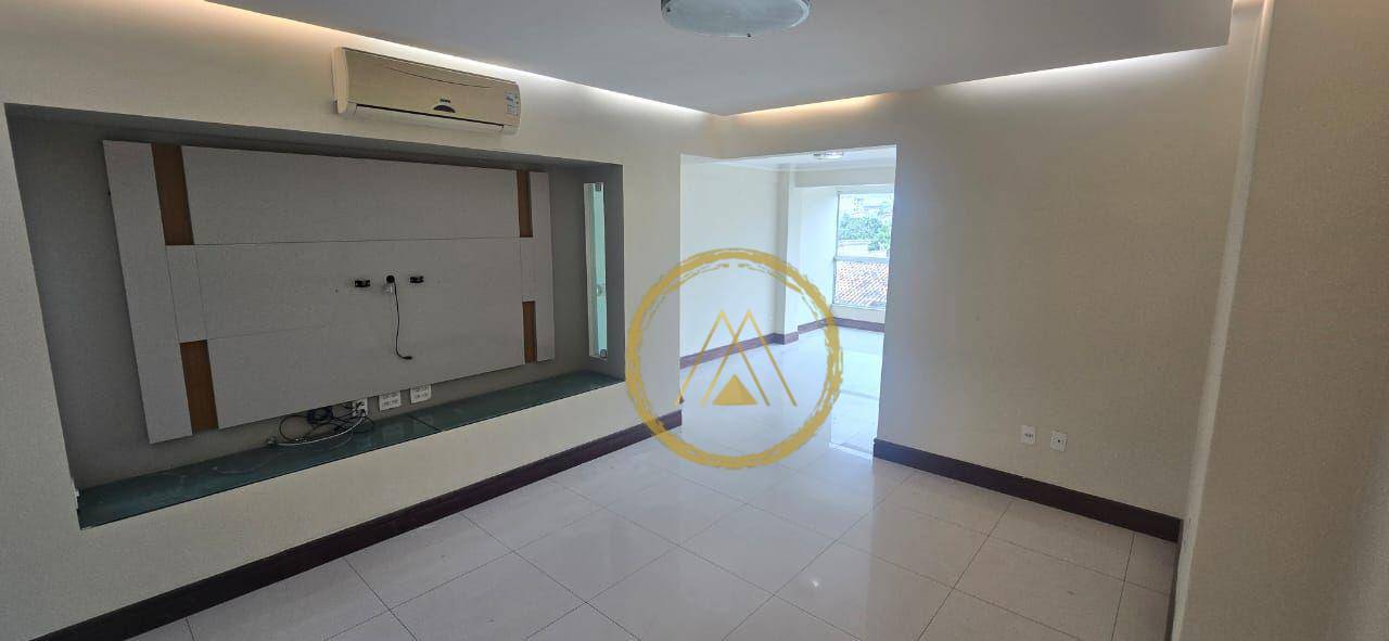 Cobertura à venda com 3 quartos, 200m² - Foto 1