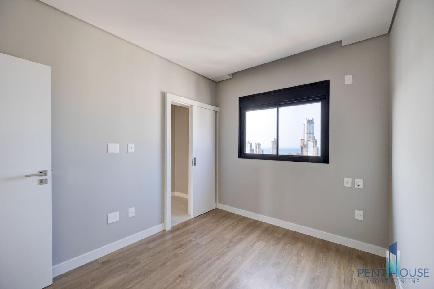 Apartamento à venda com 4 quartos, 135m² - Foto 6