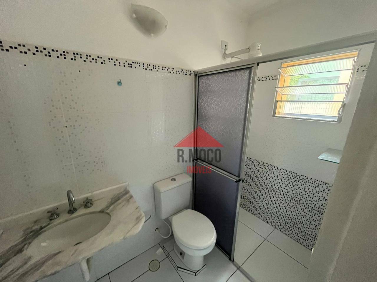Casa à venda com 2 quartos, 100m² - Foto 9