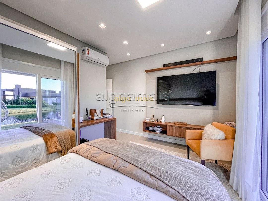 Casa à venda com 4 quartos, 187m² - Foto 11
