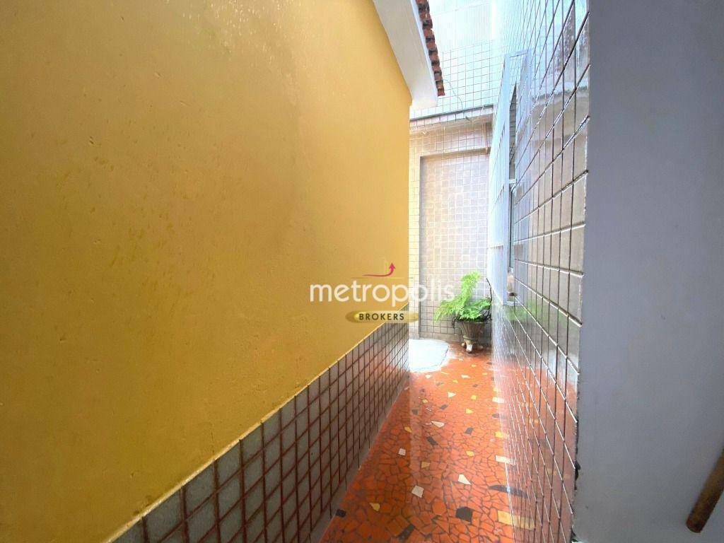 Casa à venda com 3 quartos, 201m² - Foto 18