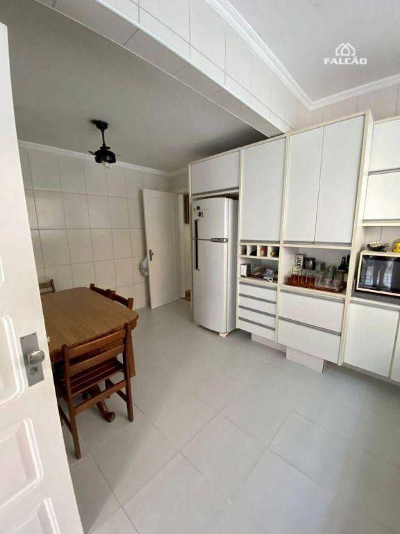 Sobrado à venda com 3 quartos, 246m² - Foto 21