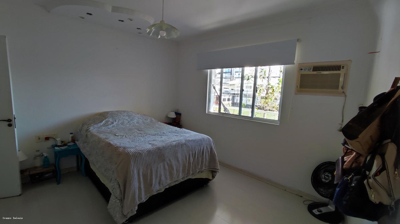 Casa à venda com 6 quartos, 220m² - Foto 35