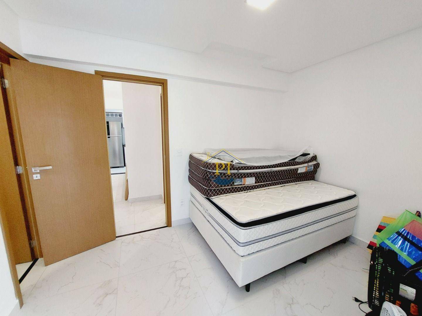 Apartamento à venda com 1 quarto, 59m² - Foto 12