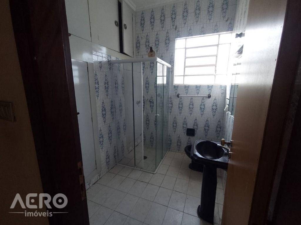 Casa à venda com 3 quartos, 170m² - Foto 7