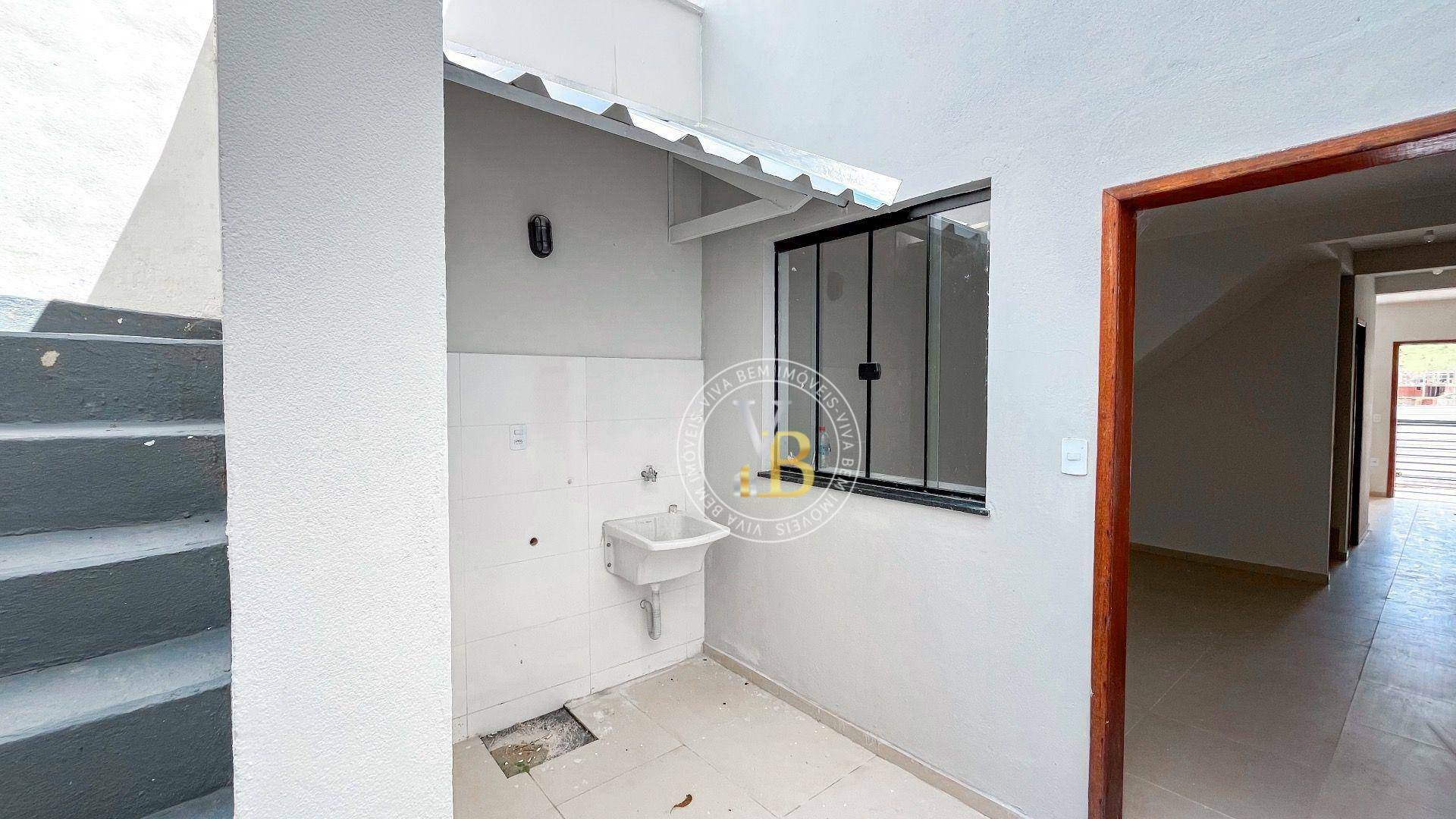 Casa à venda com 2 quartos, 70m² - Foto 8