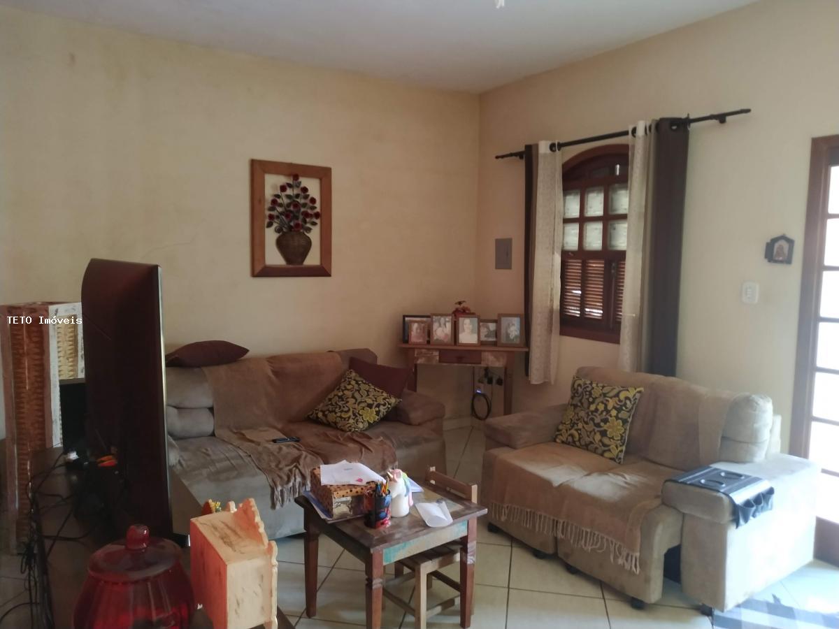 Casa à venda com 3 quartos, 250m² - Foto 14