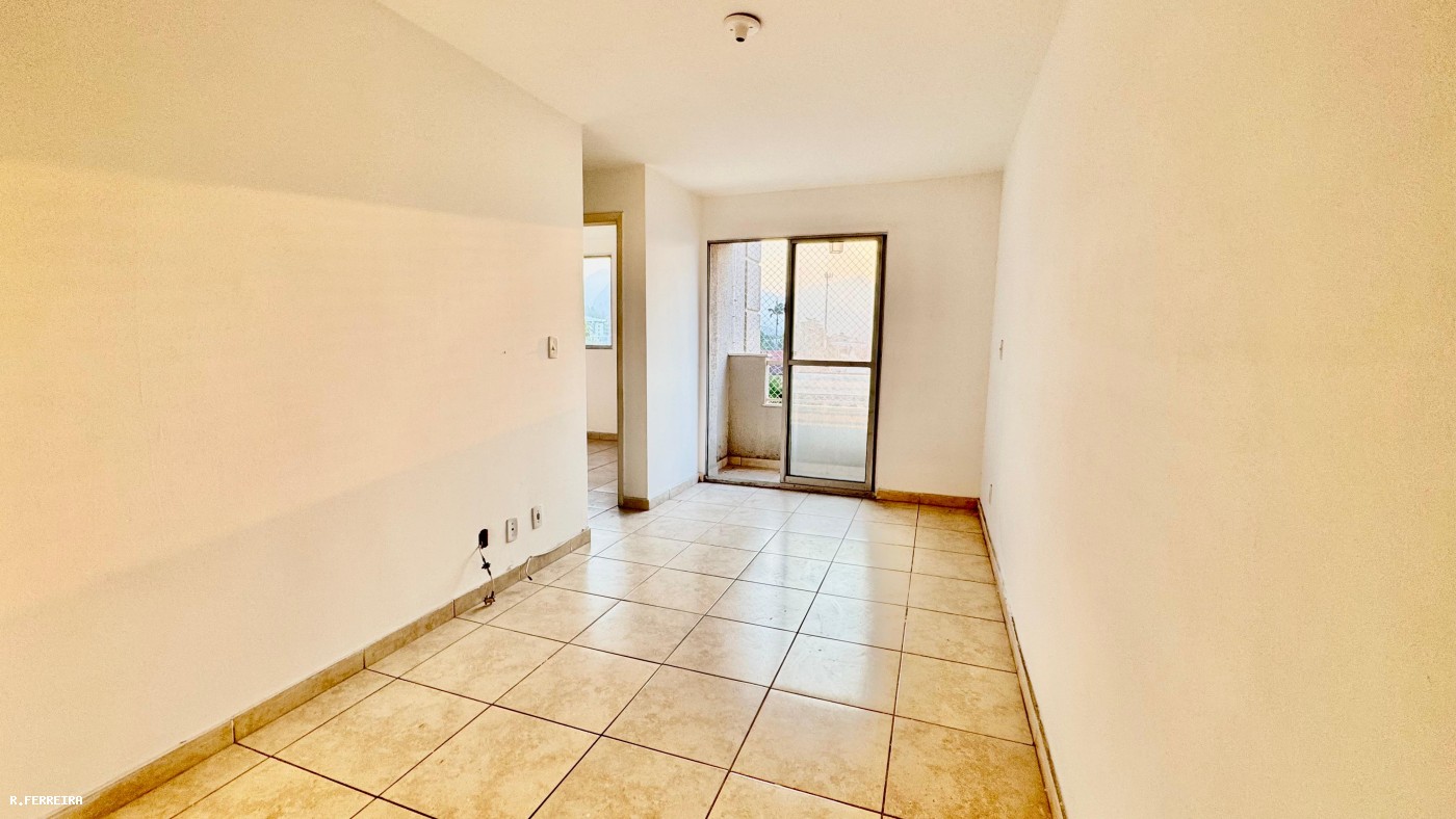 Apartamento à venda com 2 quartos, 60m² - Foto 9