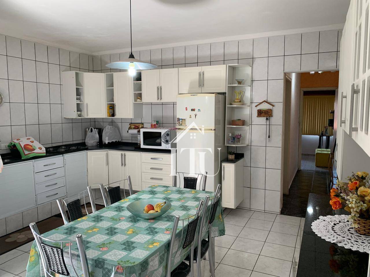 Casa à venda com 3 quartos, 102m² - Foto 11