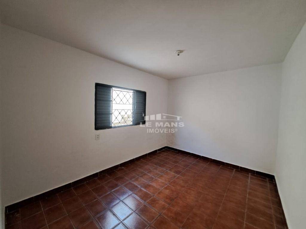 Casa à venda com 4 quartos, 144m² - Foto 18