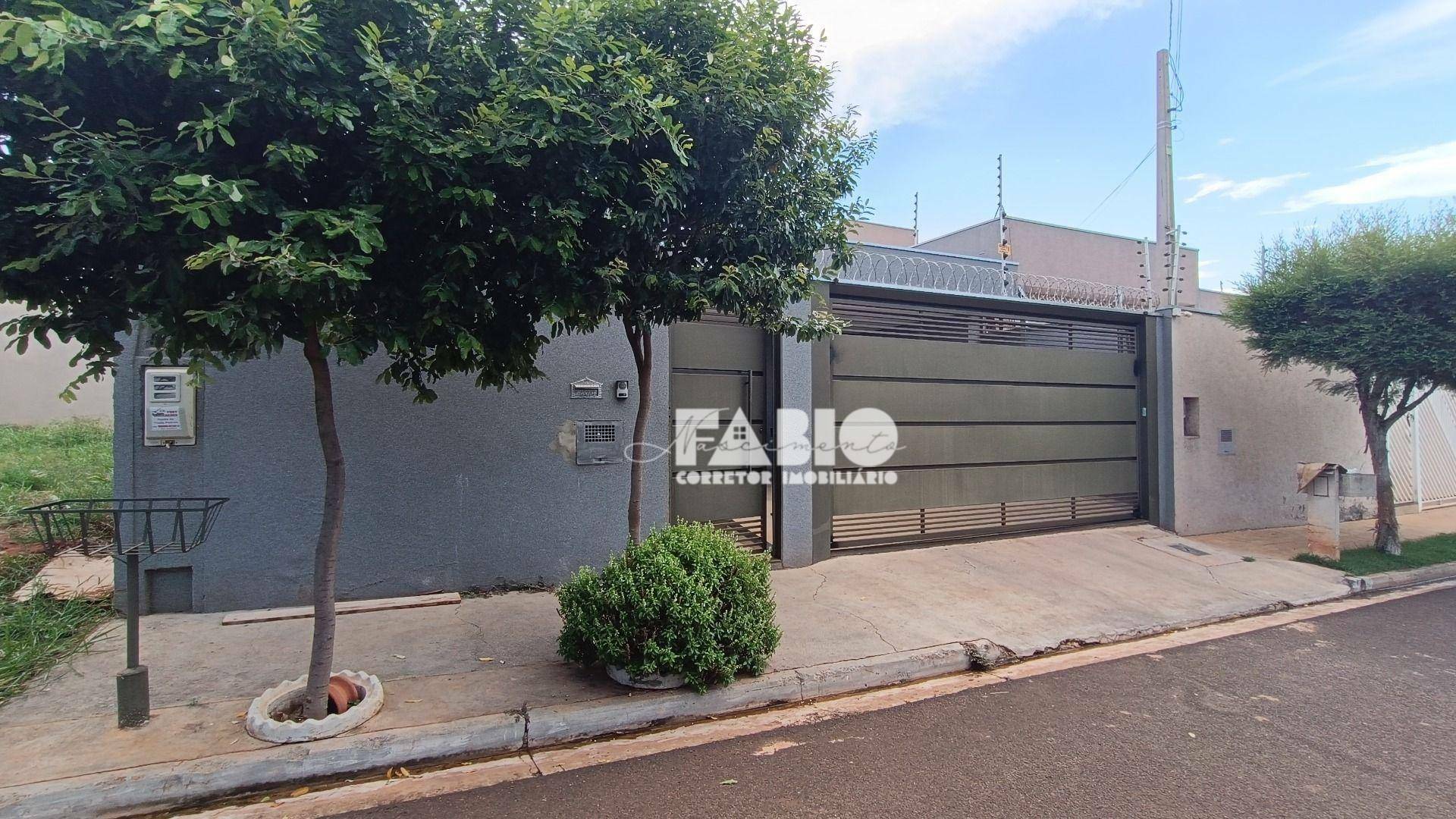 Casa à venda com 2 quartos, 125m² - Foto 2