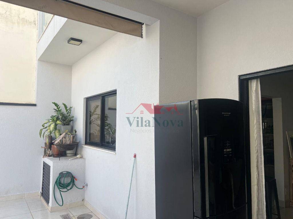 Casa de Condomínio à venda com 3 quartos, 150m² - Foto 3