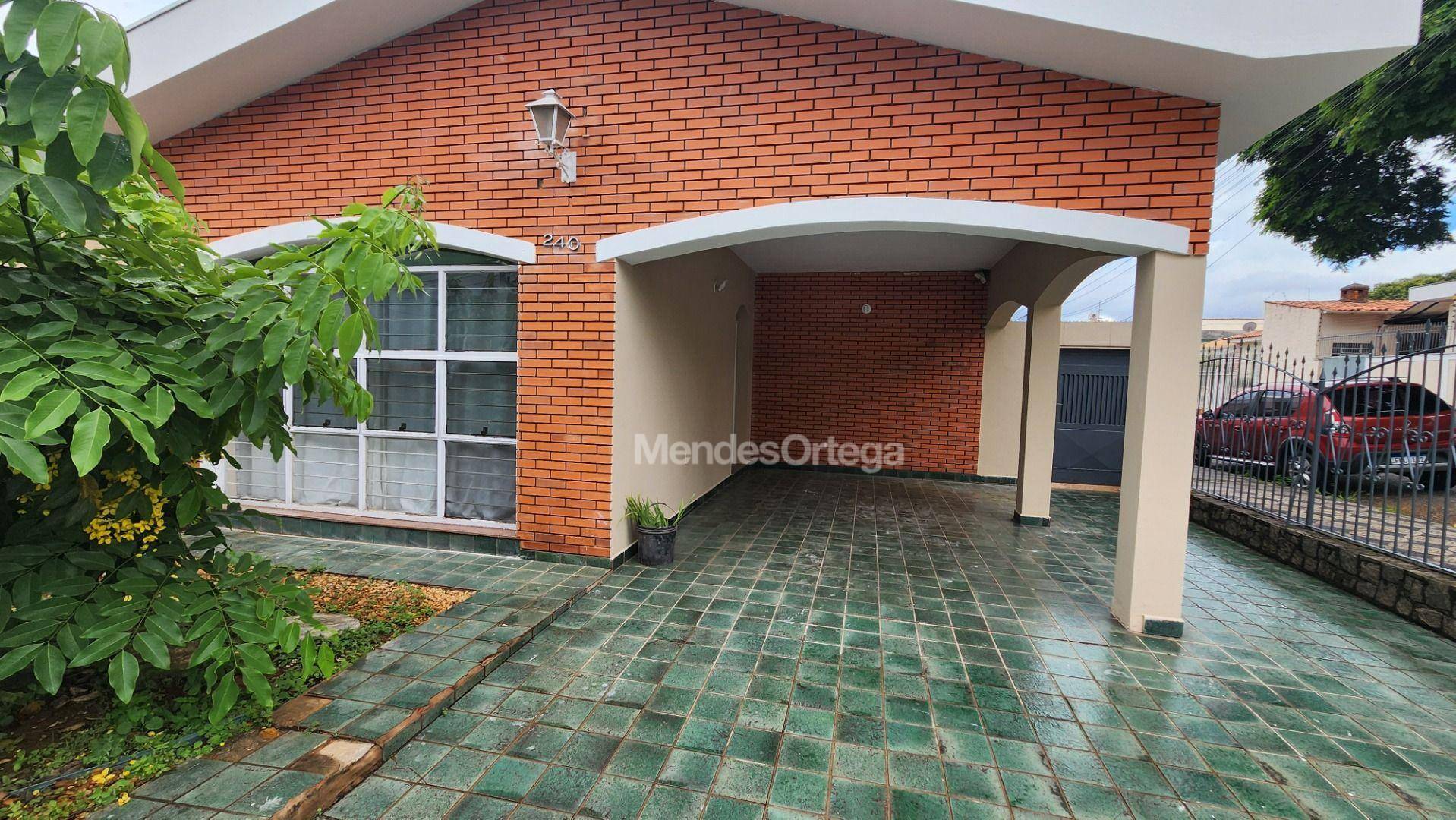 Casa, 3 quartos, 163 m² - Foto 1