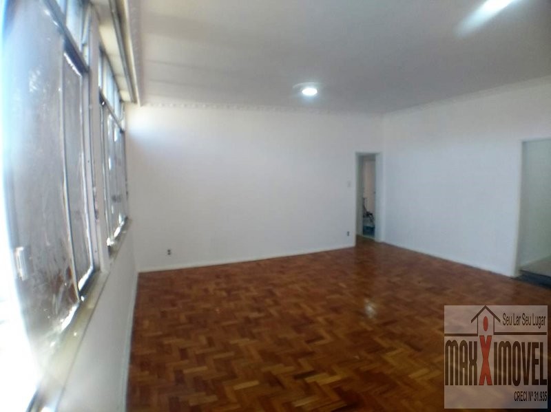 Apartamento à venda com 3 quartos, 128m² - Foto 3