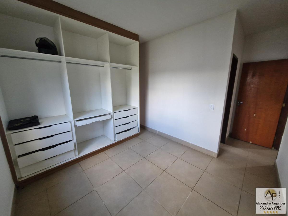 Casa à venda com 3 quartos, 60m² - Foto 9