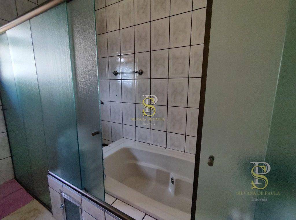 Chácara à venda com 2 quartos, 240m² - Foto 16